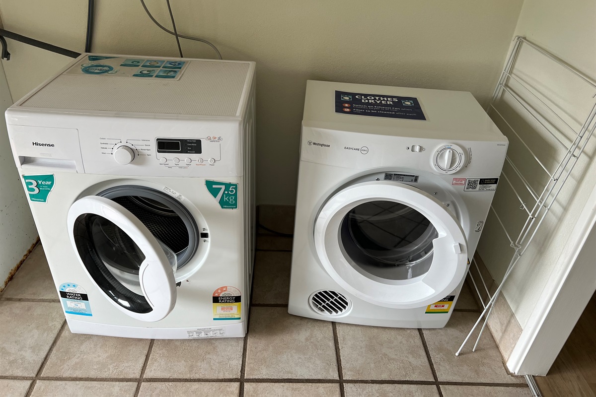 Washing machine a clothes dryer for members use 
