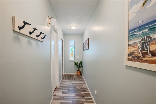 Hallway to the bedrooms