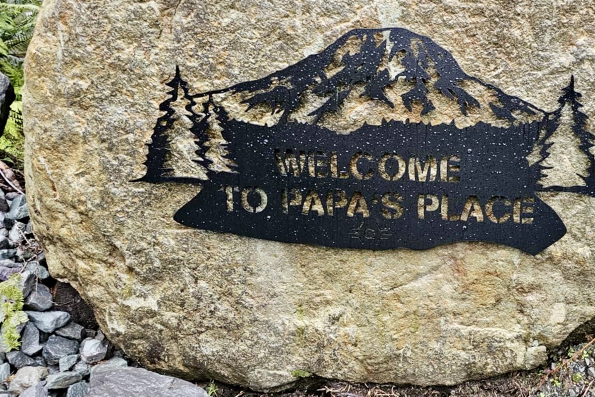 Papa's custom made sign