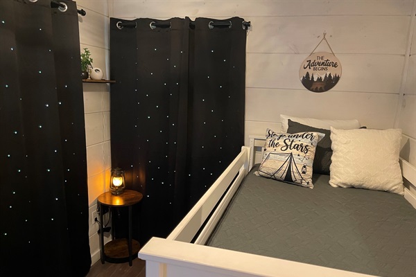 Camping themed bunk bedroom (2026 update) | 2nd bedroom | 1st Floor