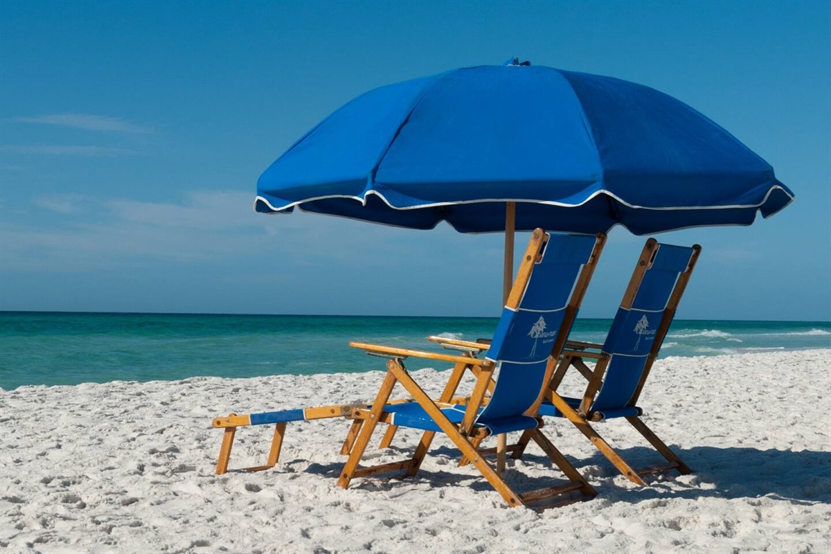 The unit comes with 2 beach chairs!