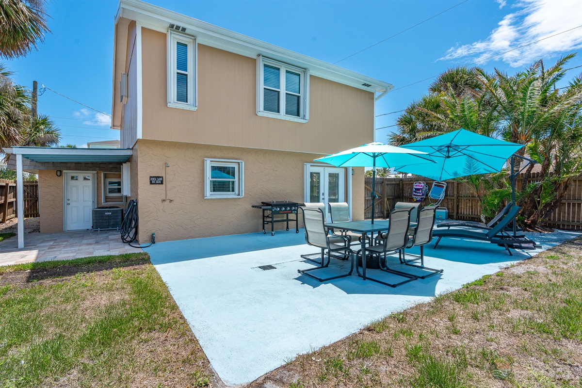 Spacious Open Air Patio!