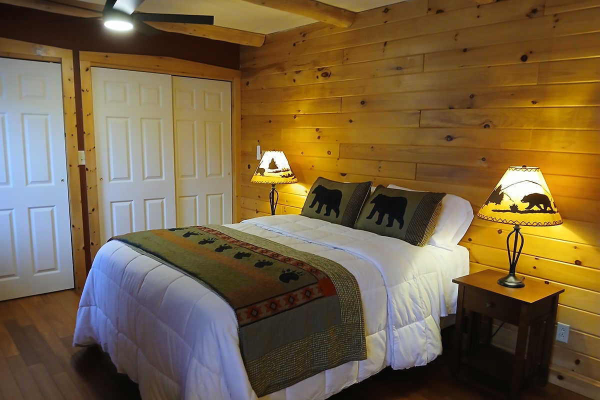 Main Floor Bedroom #1- Queen