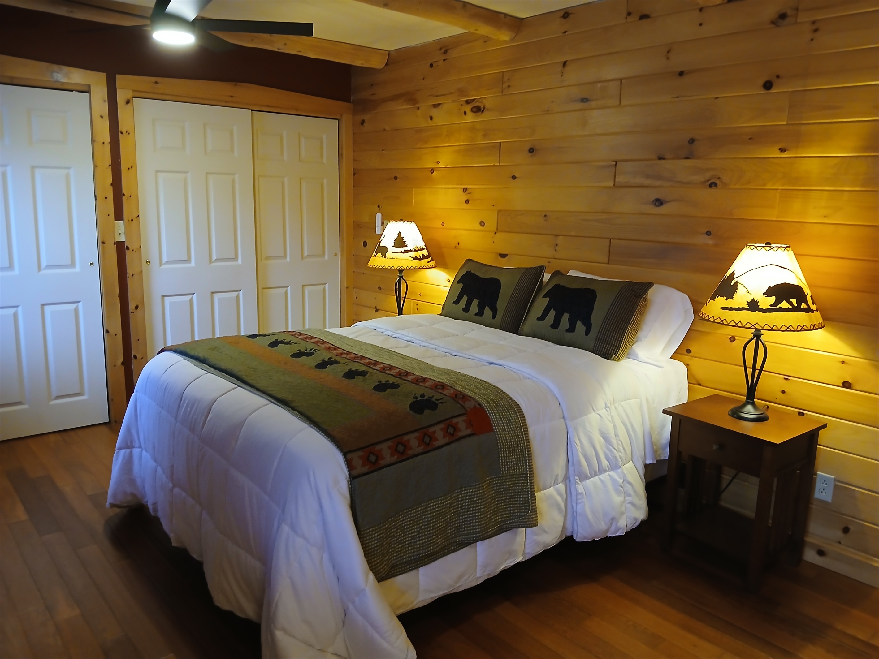 Main Floor Bedroom #1- Queen