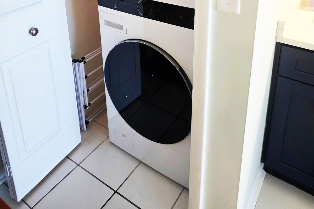 In unit washer and dryer.