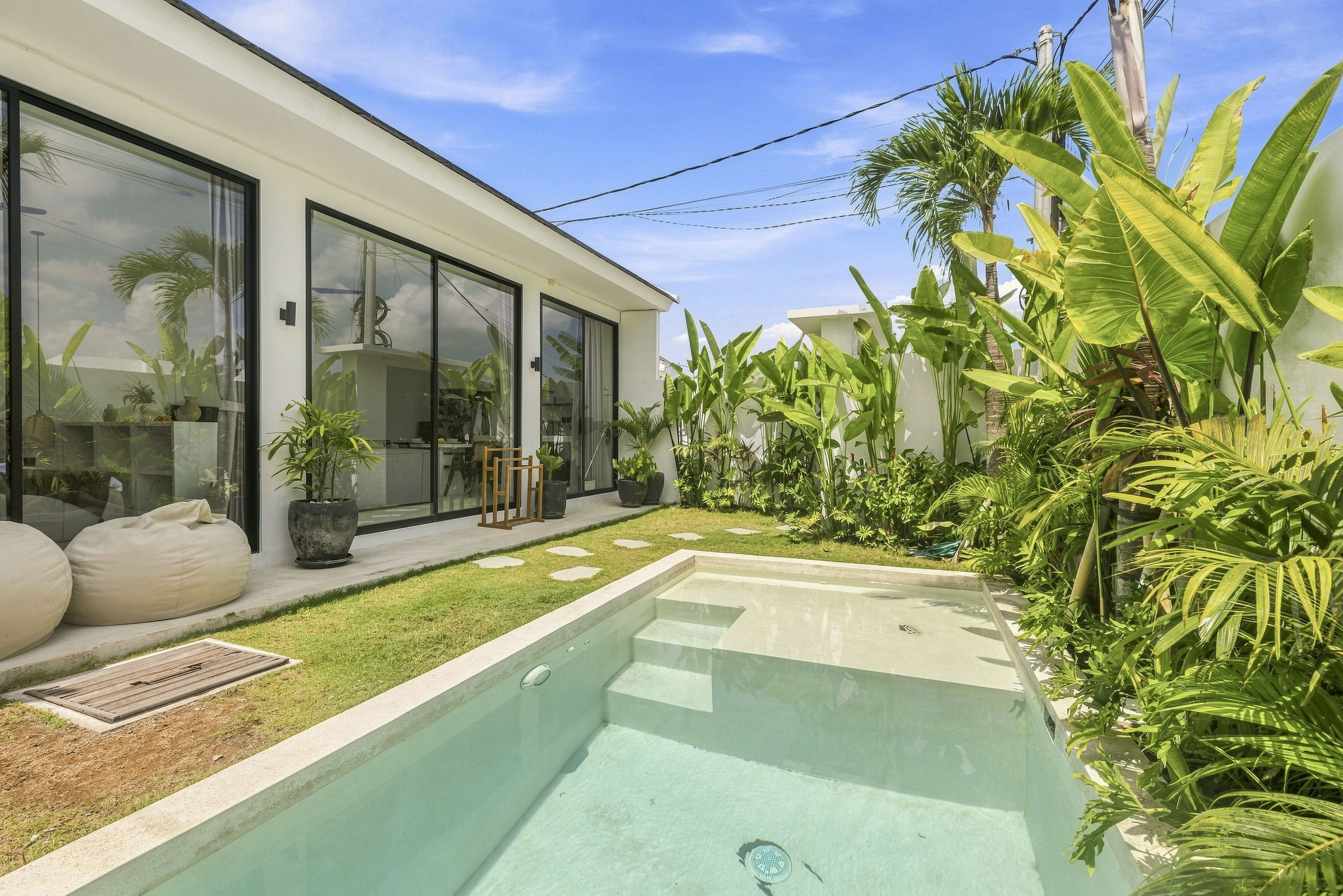 Pool area