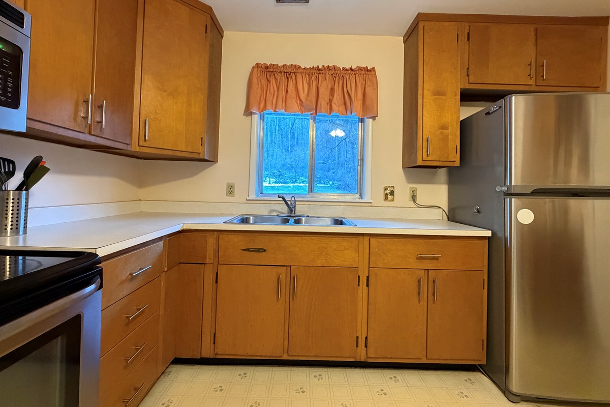 Kitchen with dishwasher