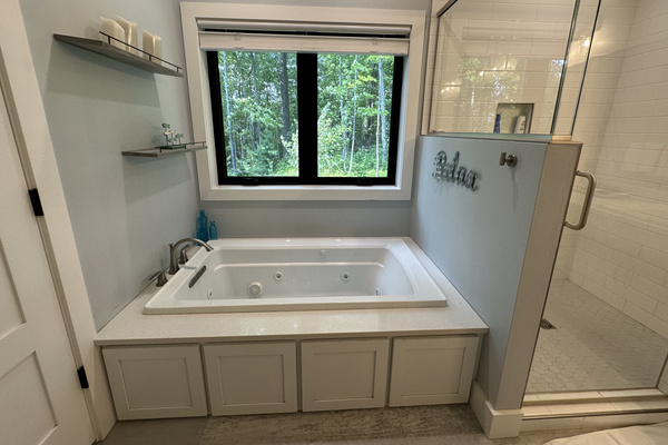 Primary Bathroom- jetted tub