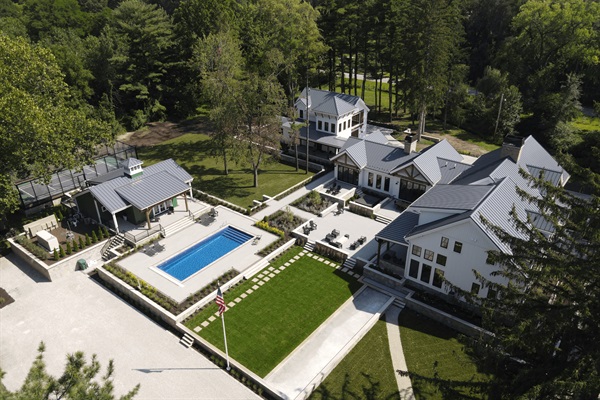 9BR Sorin's Estate w/ Pool and Paddle Tennis Court, photo 15
