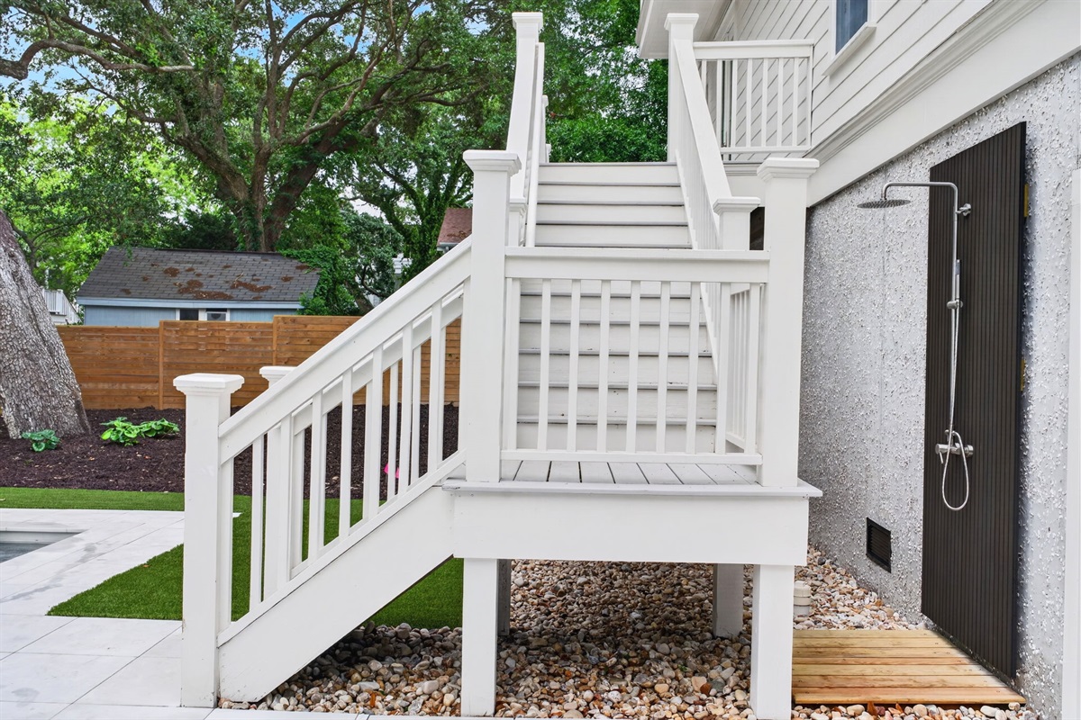 Back Steps & Outdoor Shower | Sun Kissed by the Sea | 3007 Cameron Blvd | Isle of Palms, SC | IOP Escapes