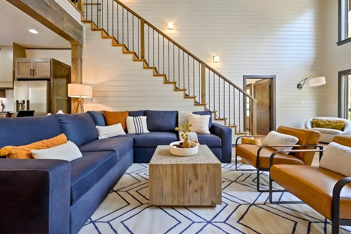 Thanks to the open layout and generous seating, there’s plenty of room for everyone to gather without feeling crowded.