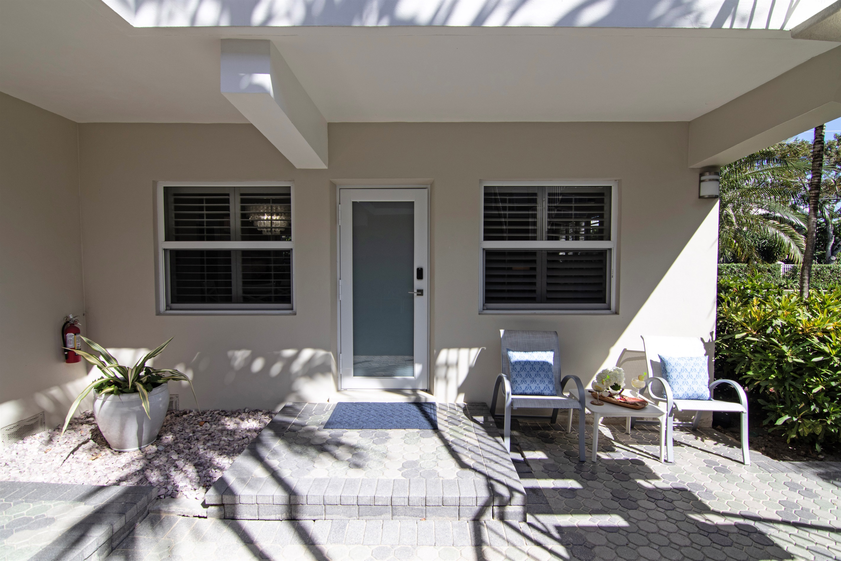 So close to the beach, you can can catch the sunrise just east of Delray Breezes