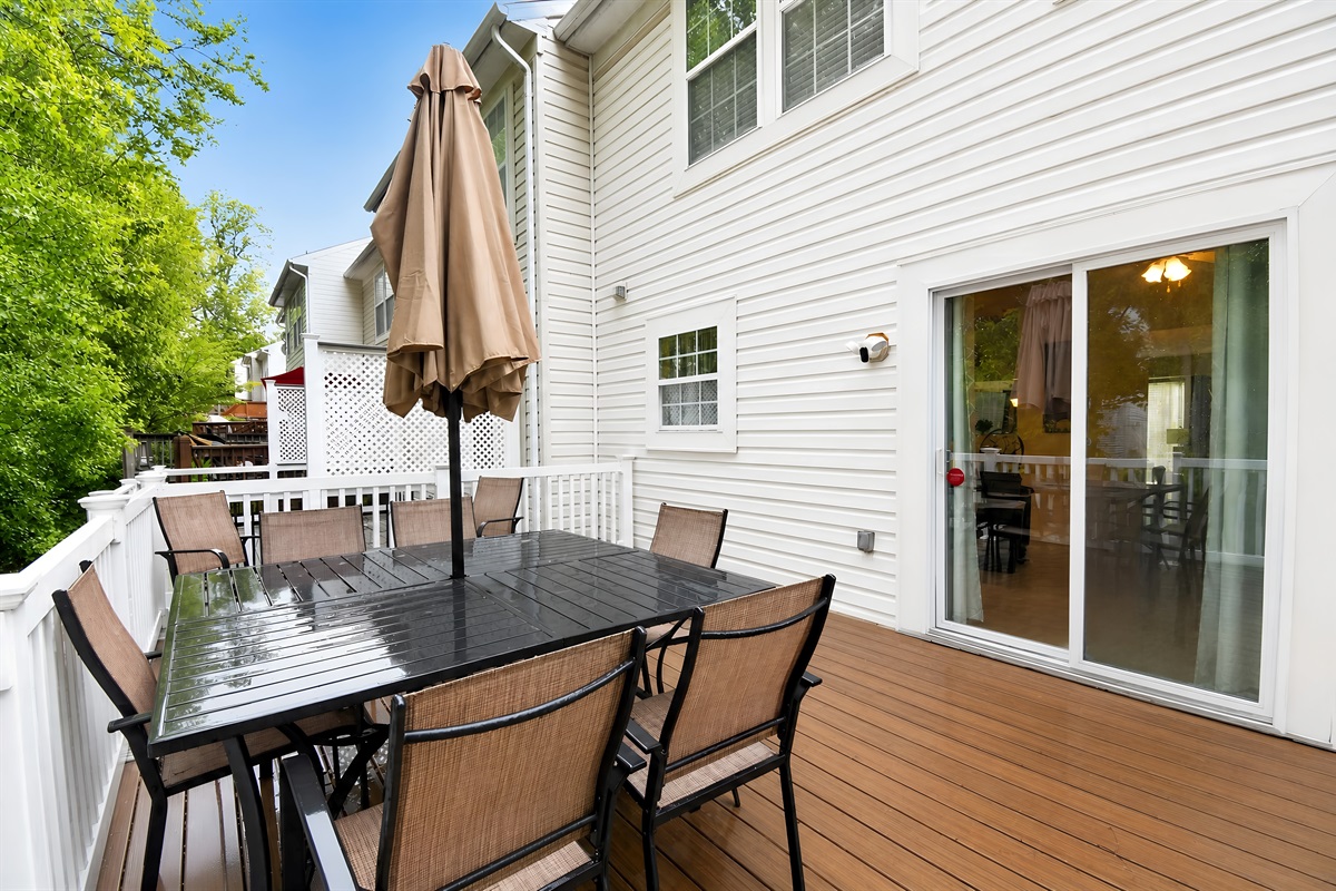Private Deck — Shaded Outdoor Table, Four-Seat Dining, Steps to Fenced Backyard