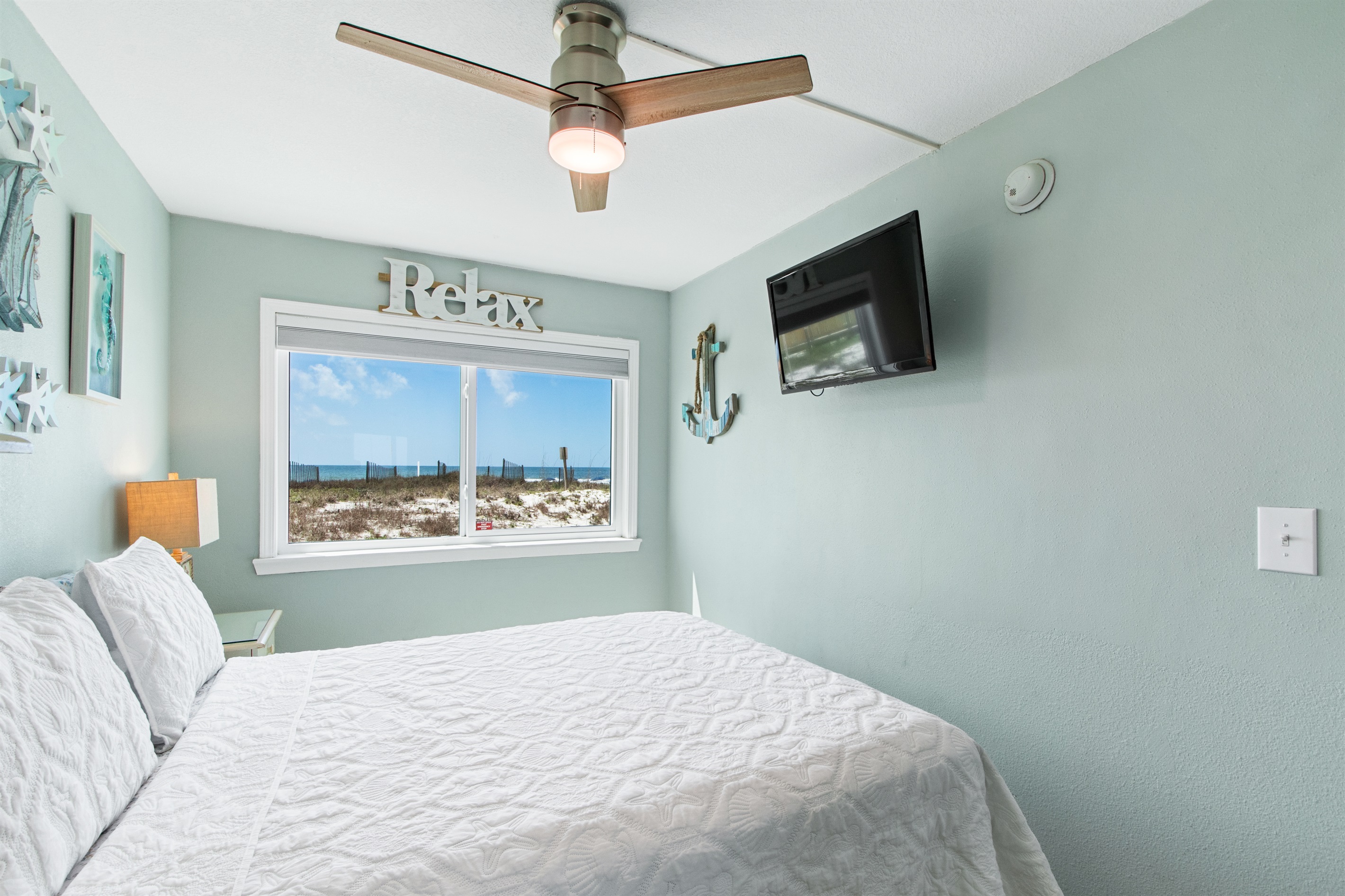 Guest bedroom