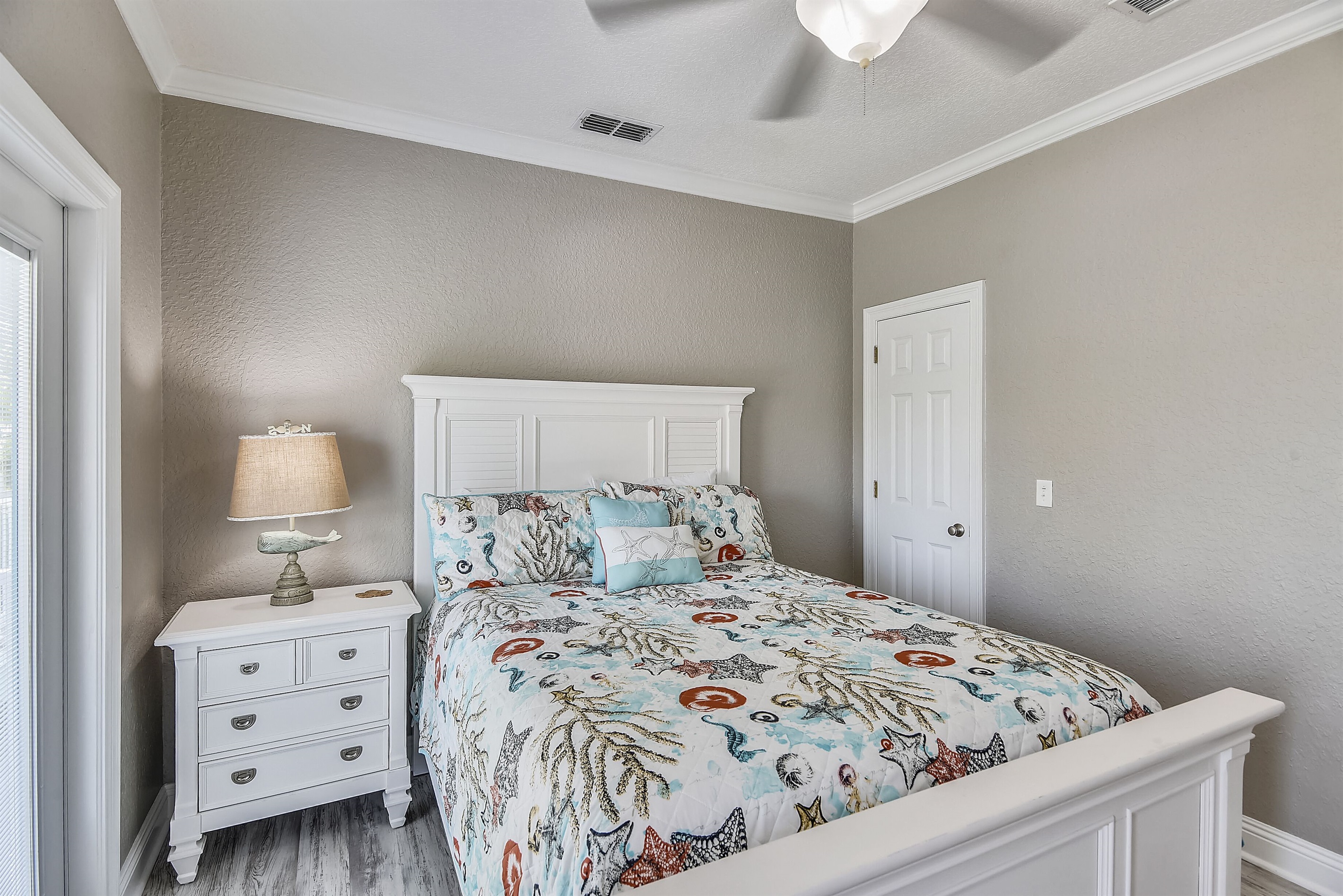 3rd floor south queen room