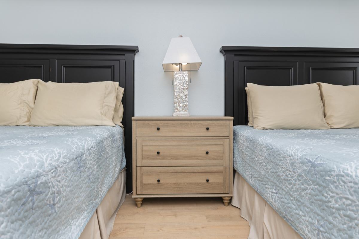 Storage solutions and charging stations to feel right at home. 