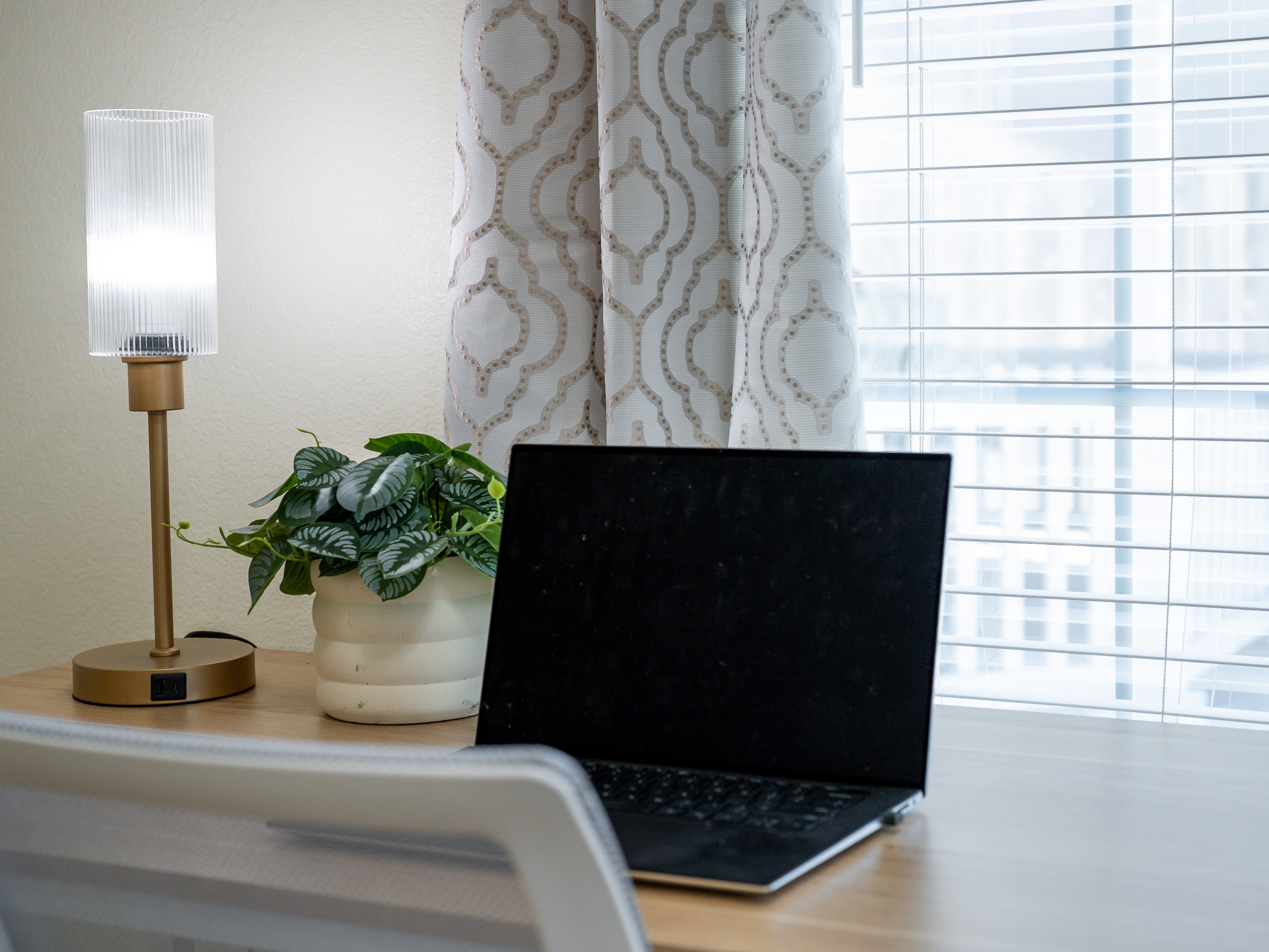 Whether you're checking emails or attending virtual meetings, the dedicated workstation provides a quiet and convenient work-from-home setup.