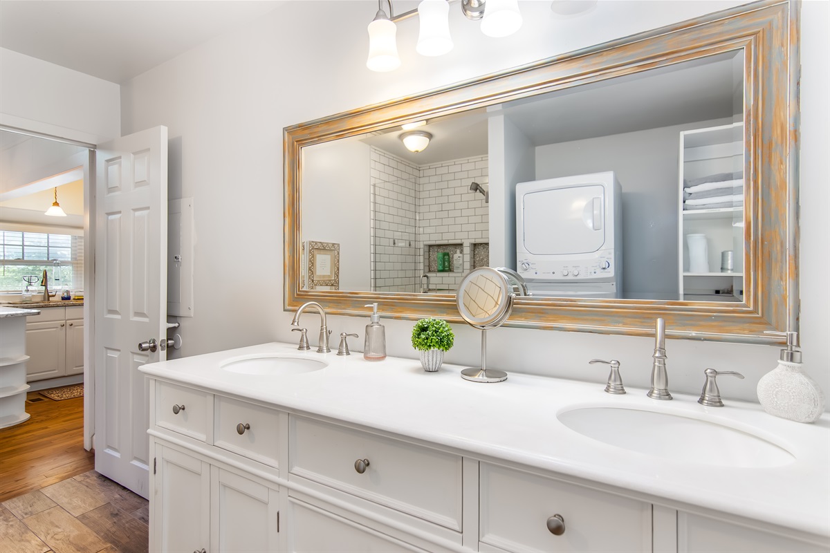 Main House Bathroom