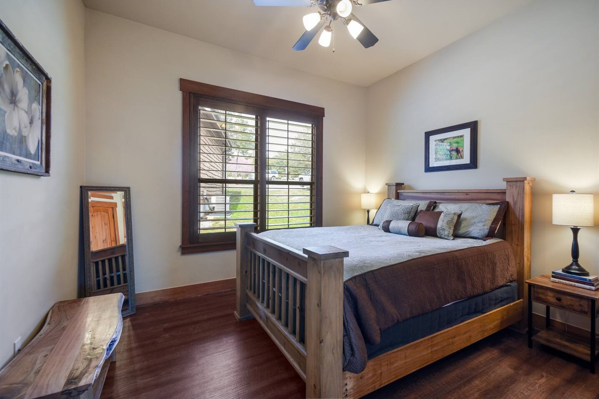 Queen Bed in Additional Guest Bedroom