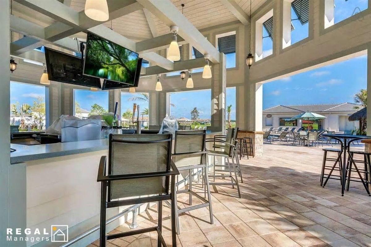Tiki bar