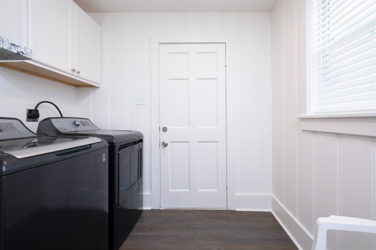 The Little Gray House in Capitol View Overnight Digs