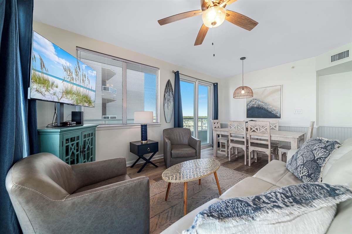 Living room with amazing Gulf View 