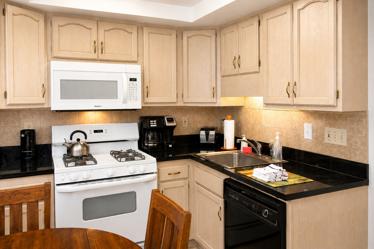Fully equipped kitchen with granite countertops