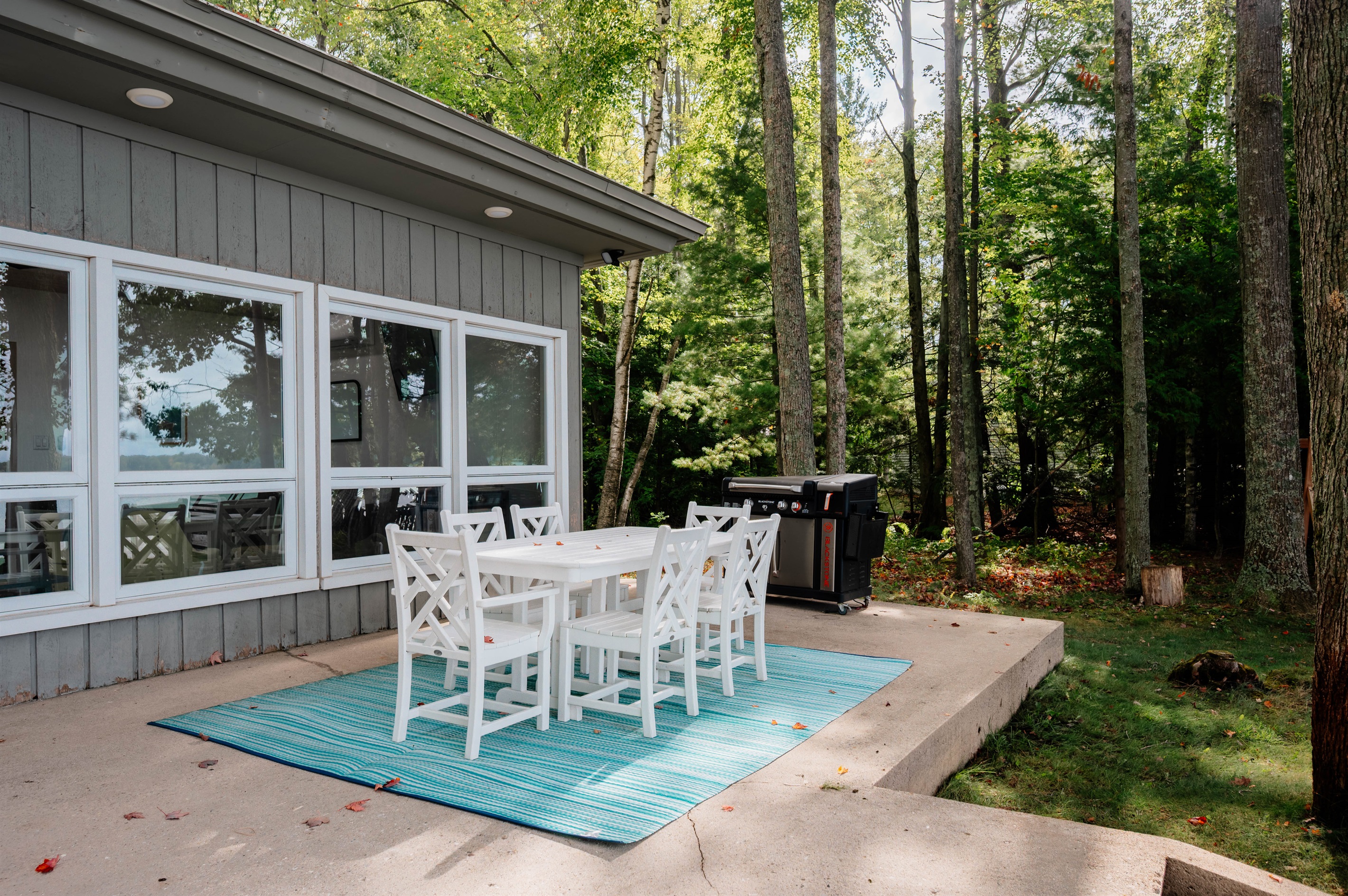 Outdoor Dining on the Patio