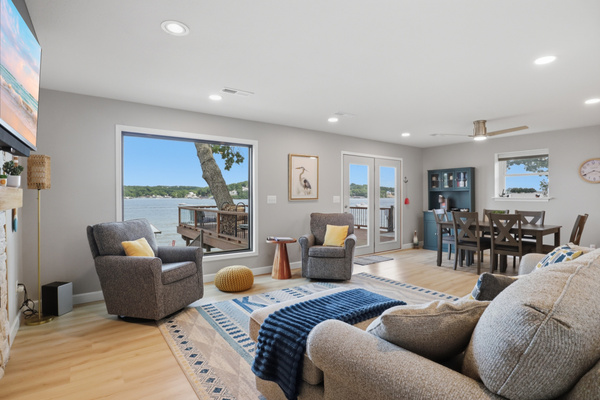 Main level living area