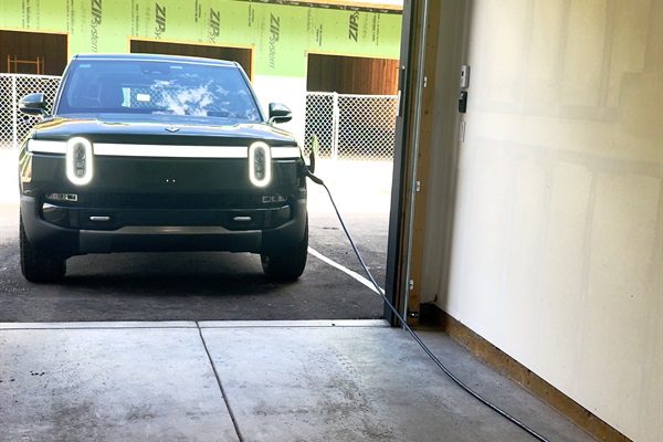 Extra long charging chord in case you need to park outside