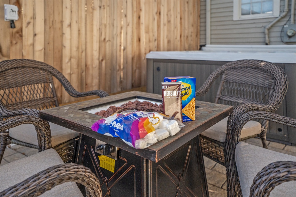 48260829d2914e969e20f9648348bd3a Large | Beachhouse | Texas | TX | Vacation Homes | Galveston | Crystal Beach | Kokomo | Breezy Days | Beachfront Elegance | Sunrise Serenity | Southern Sands Property Management, LLC