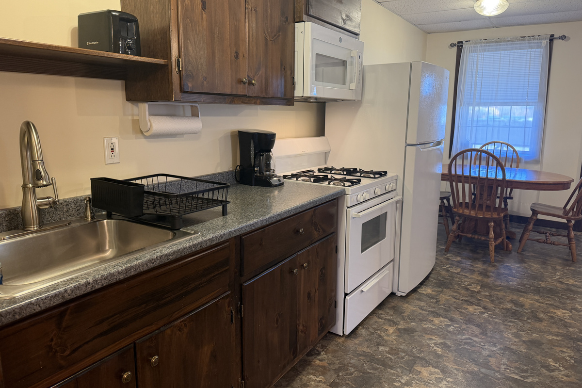 Eat-in Kitchen