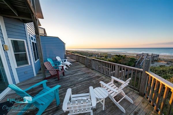 An expansive main-level deck has room for your entire group