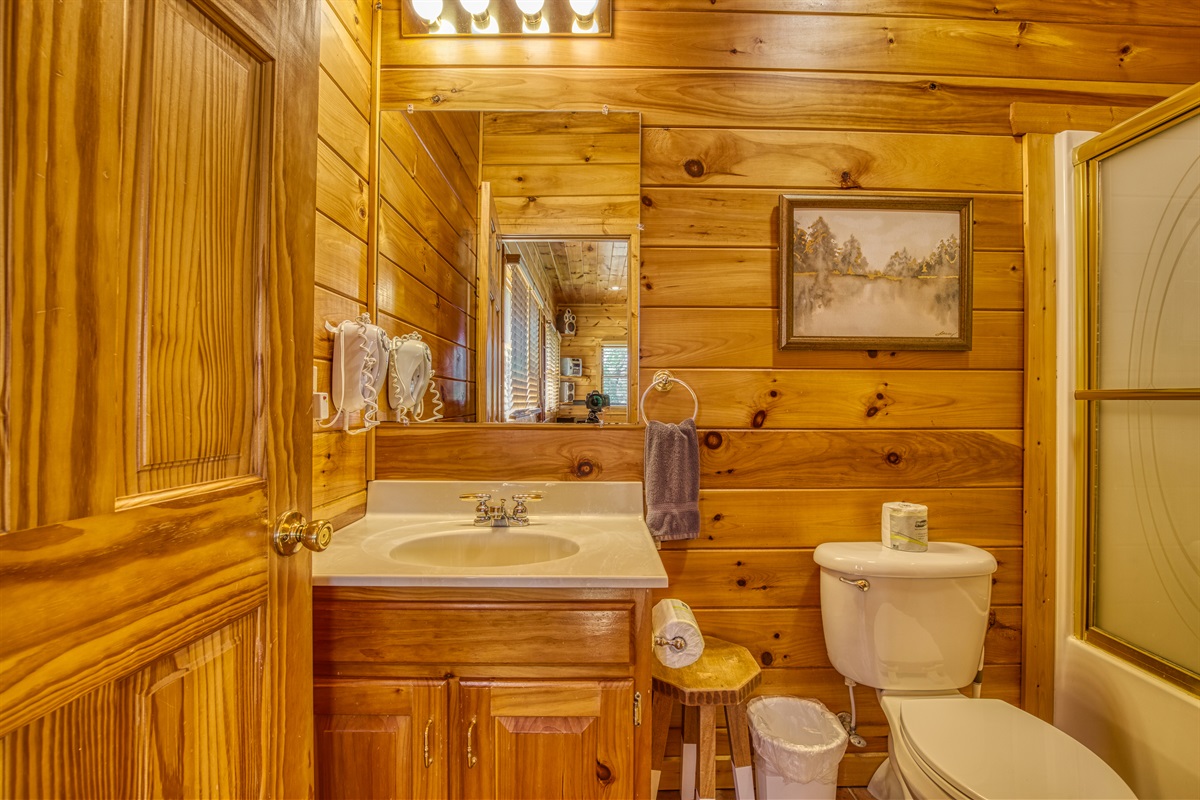 Lower floor bath