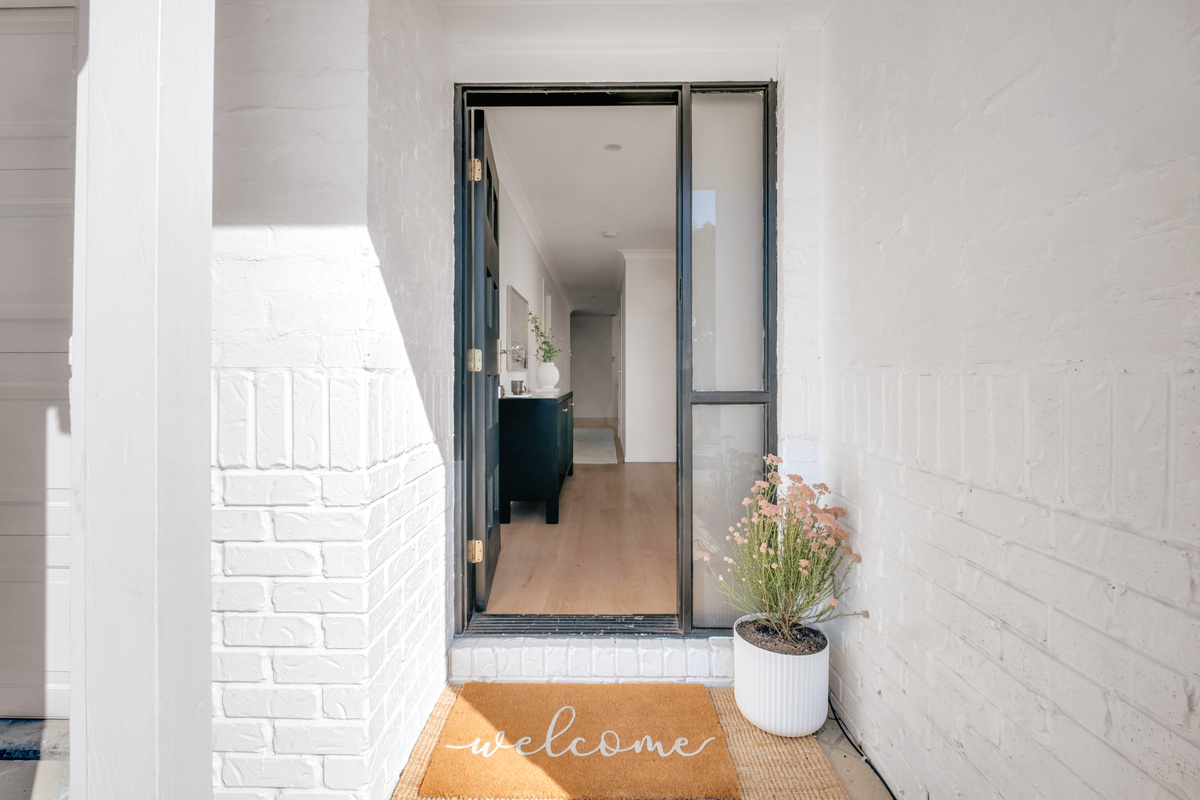 A cheerful welcome and a bright entrance to greet you on arrival.