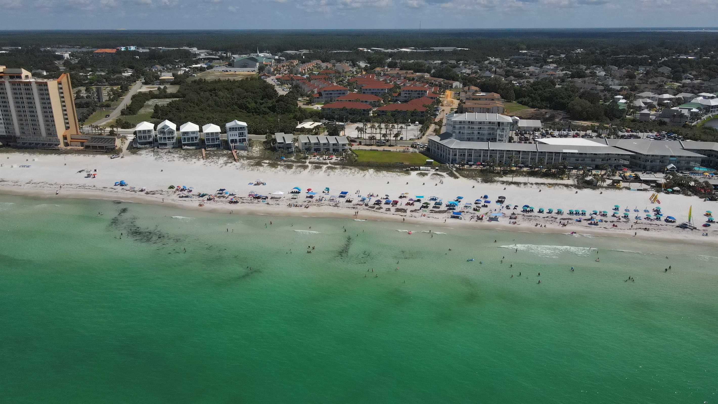 Horizon South is across the road from the beach