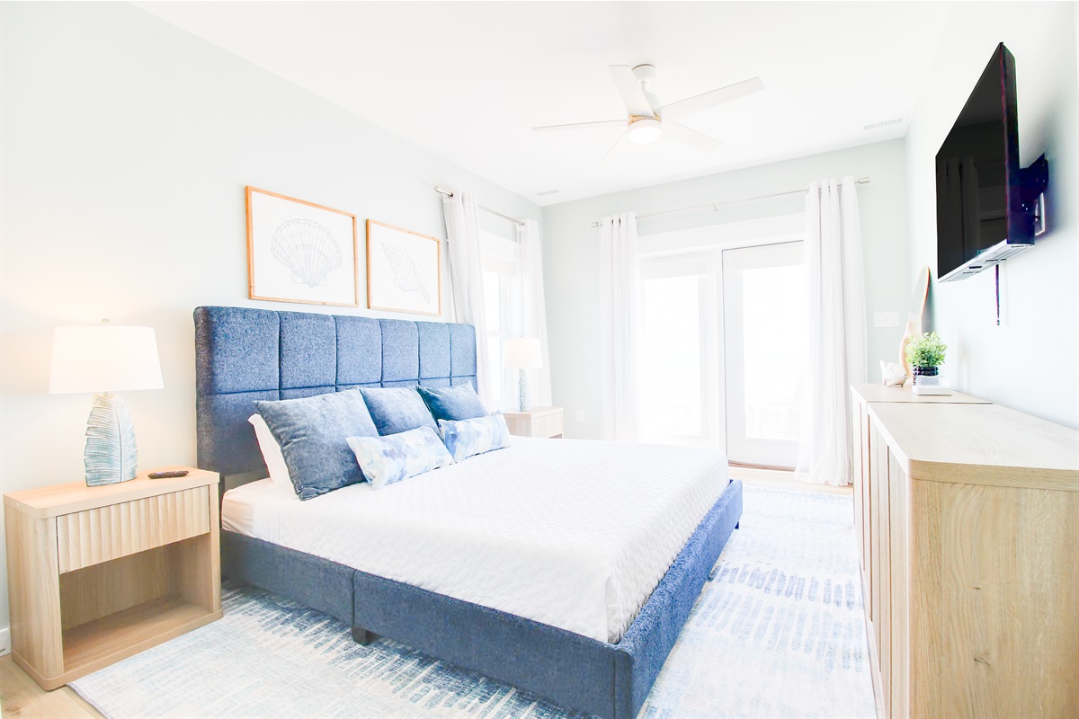 Bedroom 1 - Master with King Bed