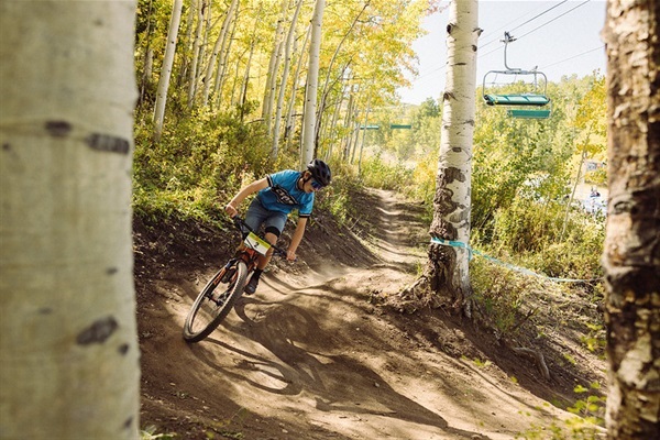 Lift-access biking through the golden aspens is a must for outdoor enthusiasts. Rent a bike, soak in the scenery on the way up, and shred back down. The recovery hot tub will be ready when you return to the condo. 