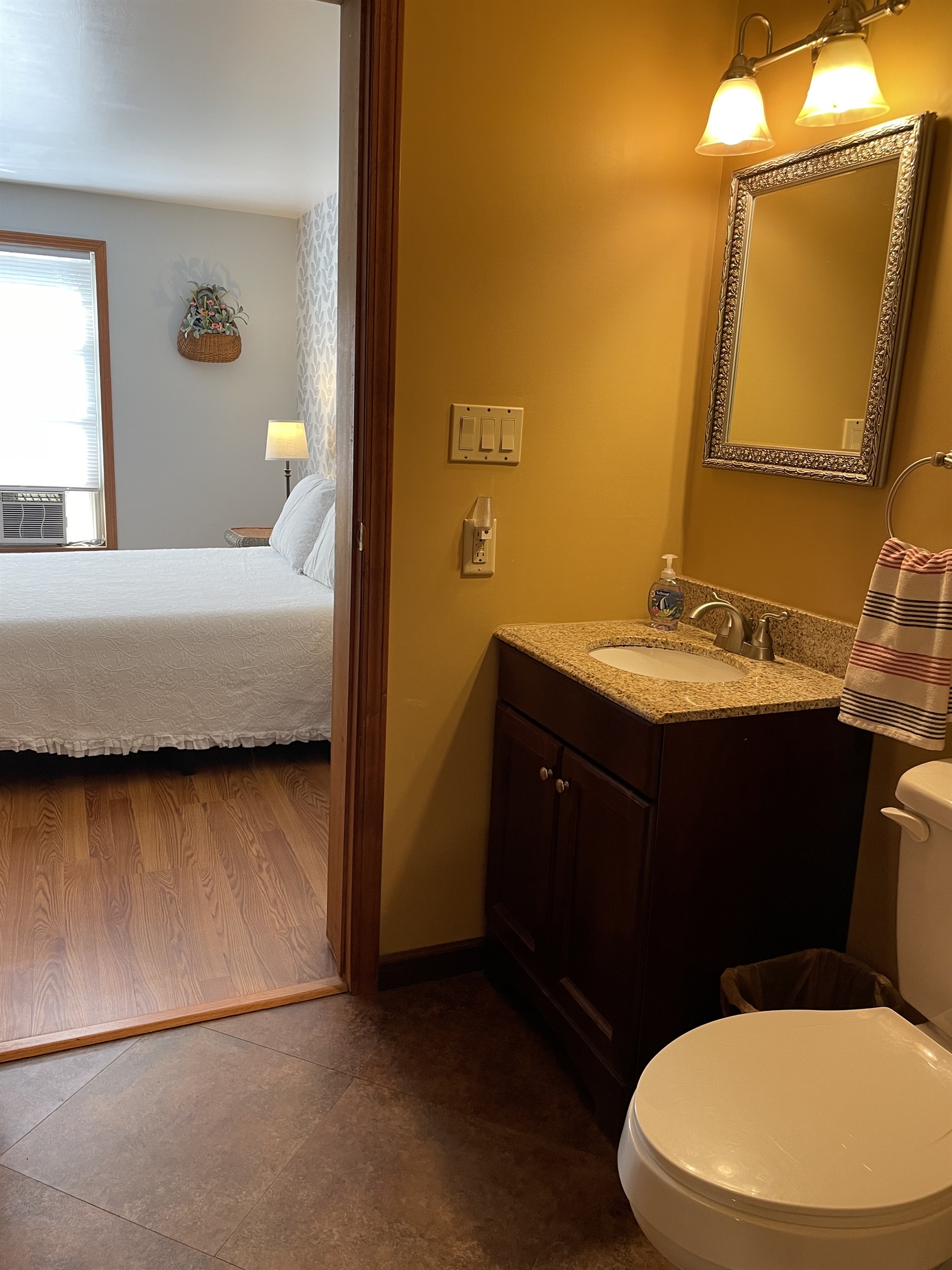 1st floor bath Ensuite w/ Queen #2