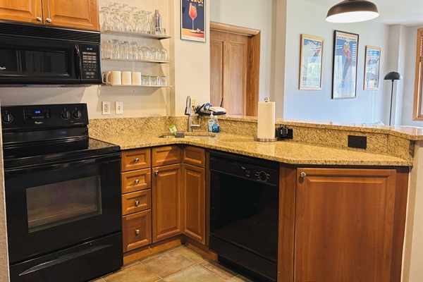 Electric Range, Dishwasher and Microwave