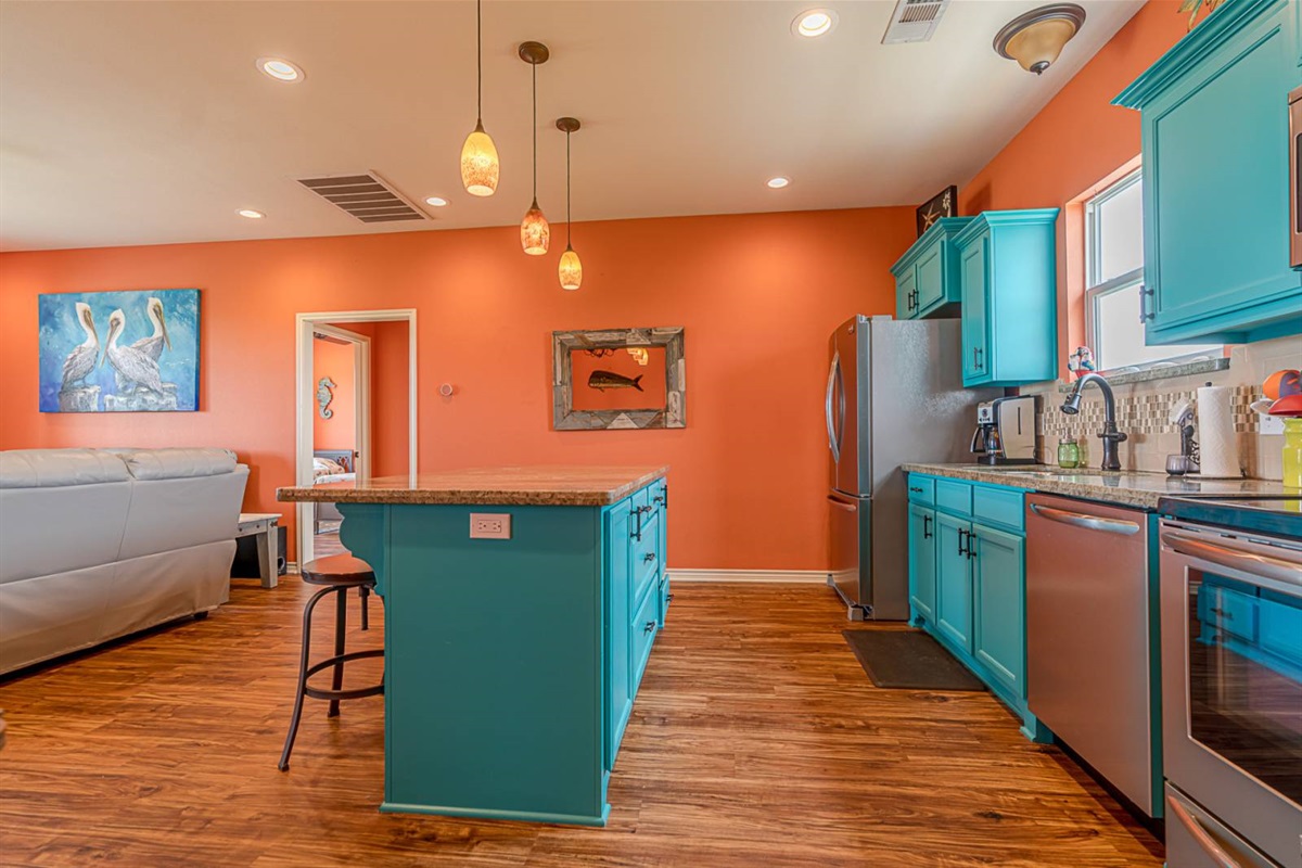488a454417f74081868384558dfa5634 Large | Beachhouse | Texas | TX | Vacation Homes | Galveston | Crystal Beach | Kokomo | Breezy Days | Beachfront Elegance | Sunrise Serenity | Southern Sands Property Management, LLC