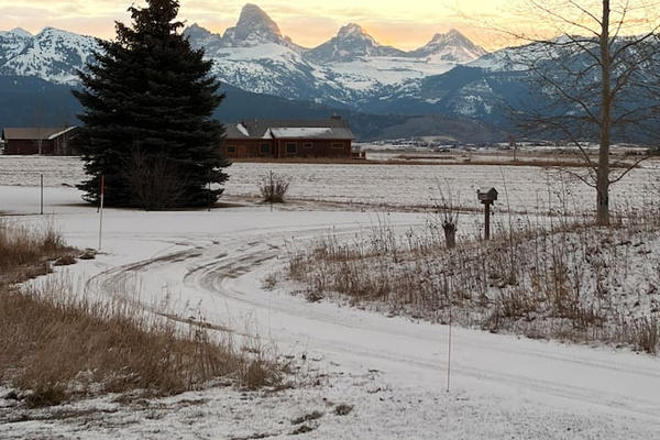 Wake up to stunning views of the Teton range, where snow-covered peaks and wide-open space create a picture-perfect backdrop for your stay.  This will become your happy place!
