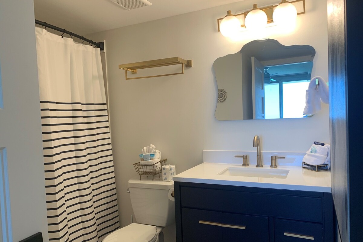 Completely remodeled masterbath 