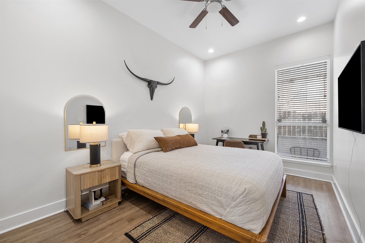 Bedroom 2 with Queen Bed