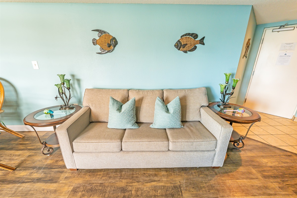 Large Living Room, Beautifully Decorated