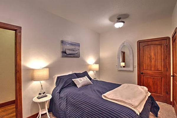 Adjoining queen room (shared bathroom with Master Suite) main floor