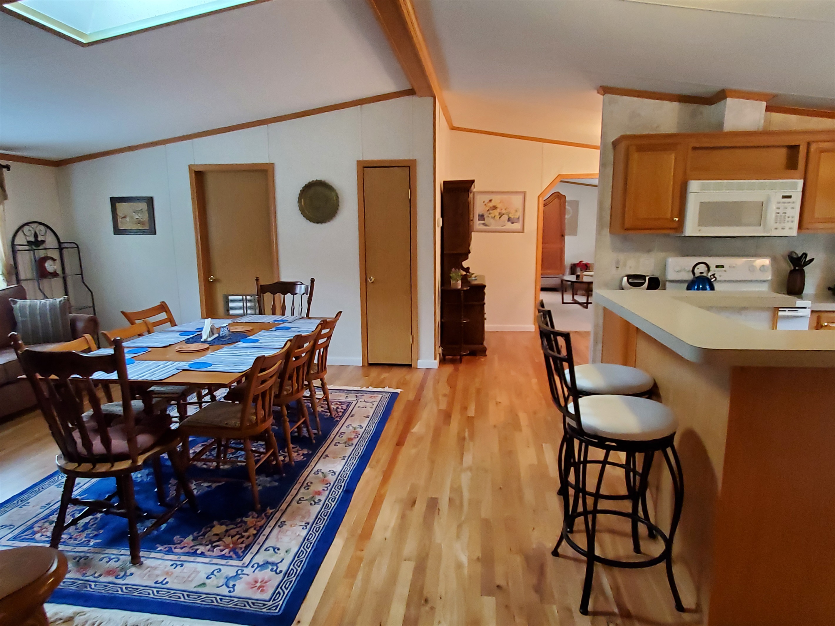 Spacious great room