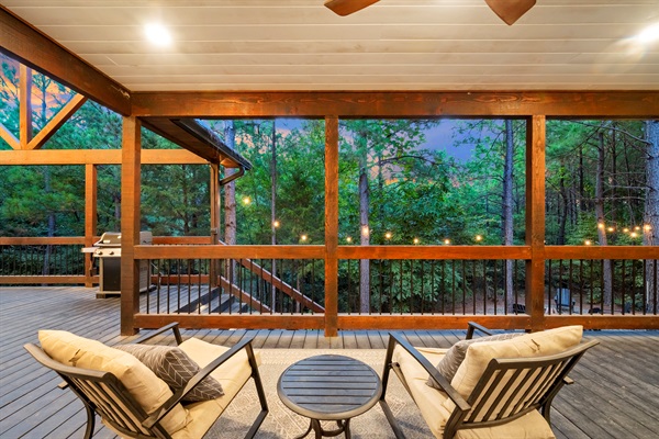 Your Back Deck is the ultimate morning breakfast spot.  Sip your coffee & listen to the wildlife.  Extremely peaceful way to start your day!