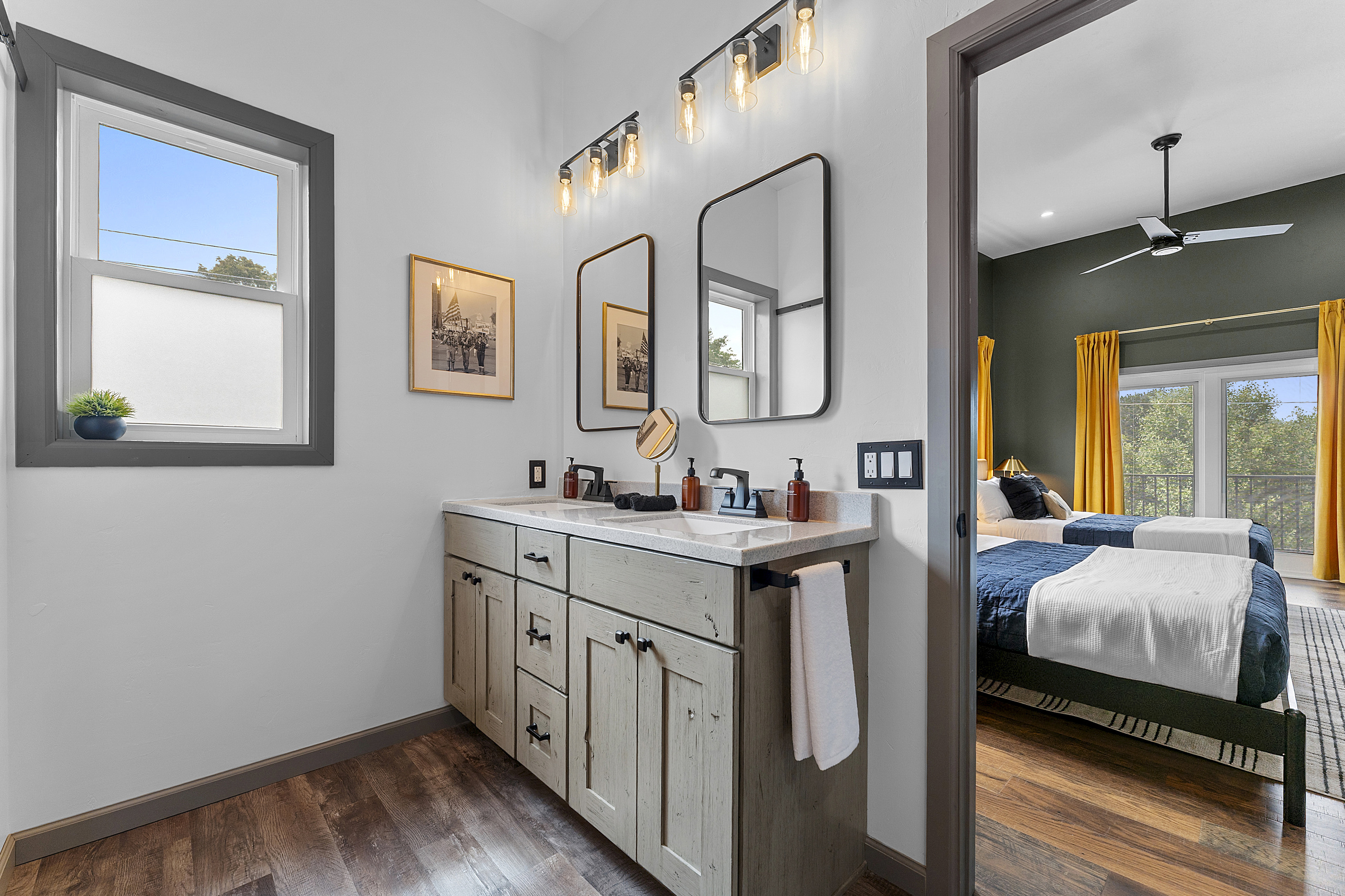 Ensuite