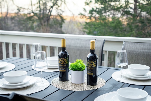Outdoor dining